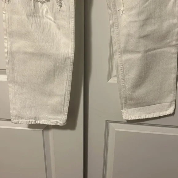 NWT Abercrombie 90’s Straight Ultra High Rise Jeans - Size 14L/32L - Picture 3 of 7